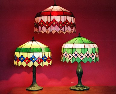 SGFBDB-100 Stained Glass Table Lamp